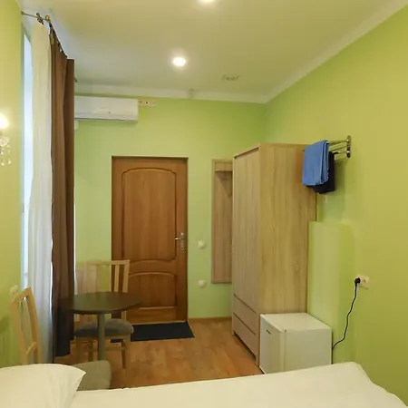 Gogol Park Rooms 2*